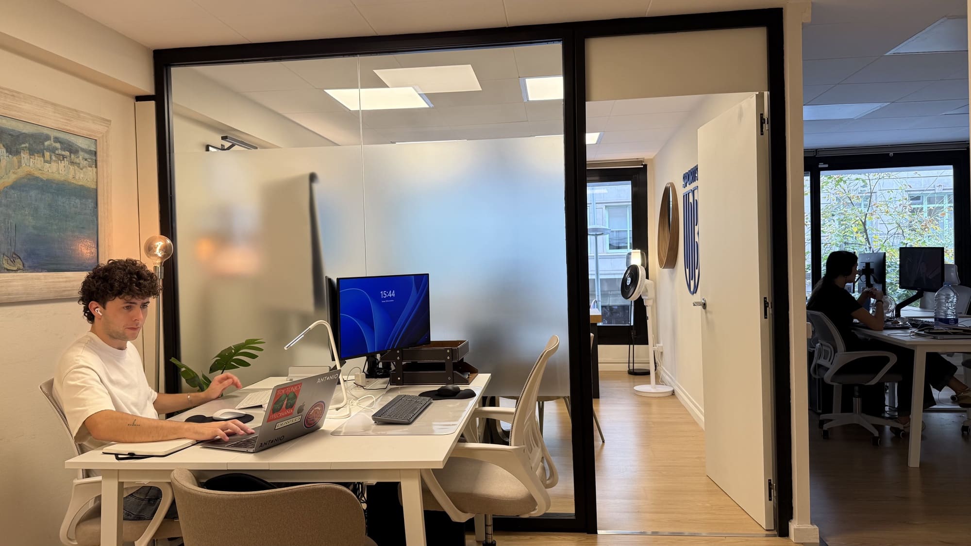 Oficinas UDB - Espacio 6